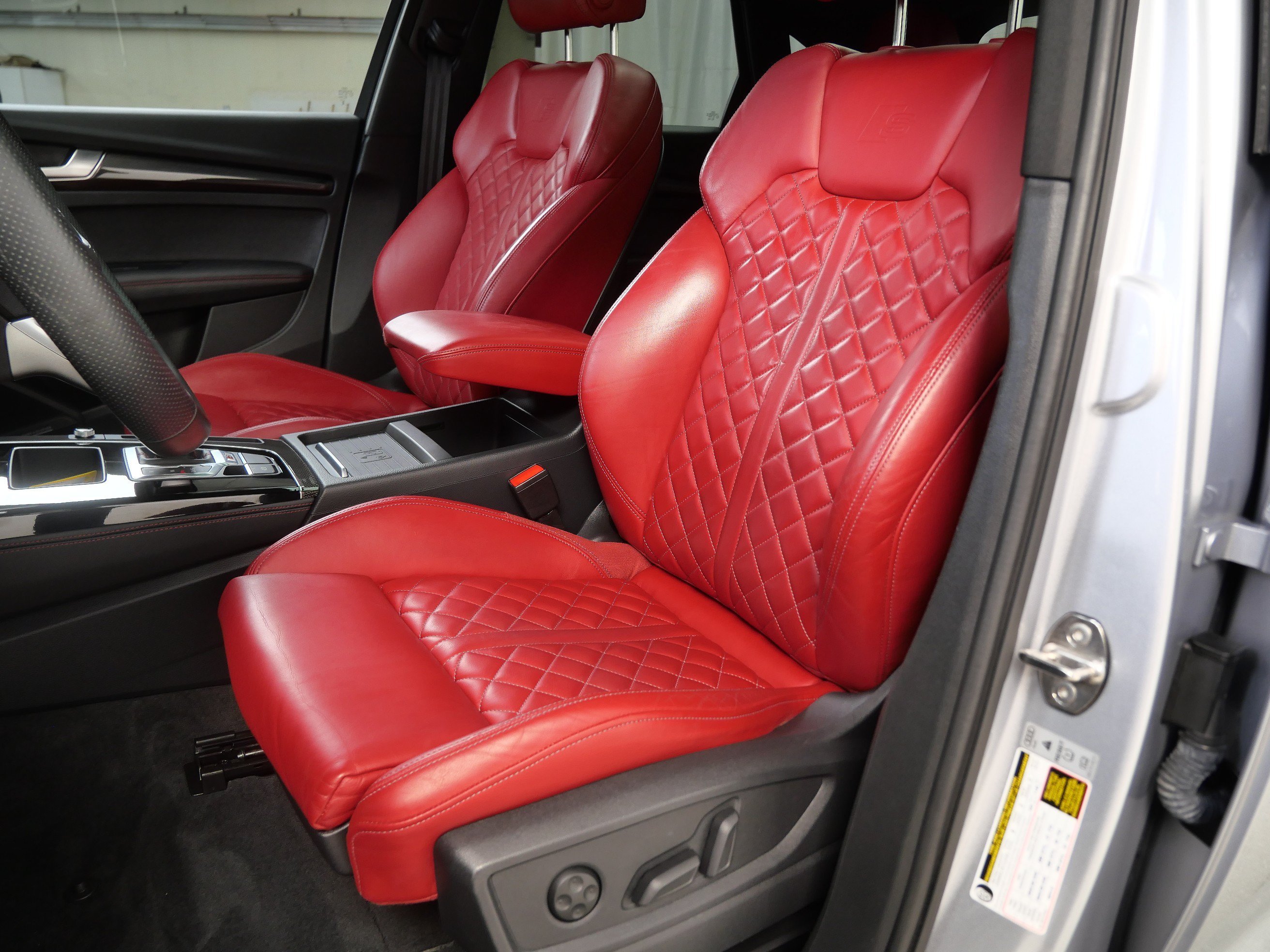 Used 2023 Florett Silver Metallic Audi Prestige image 3