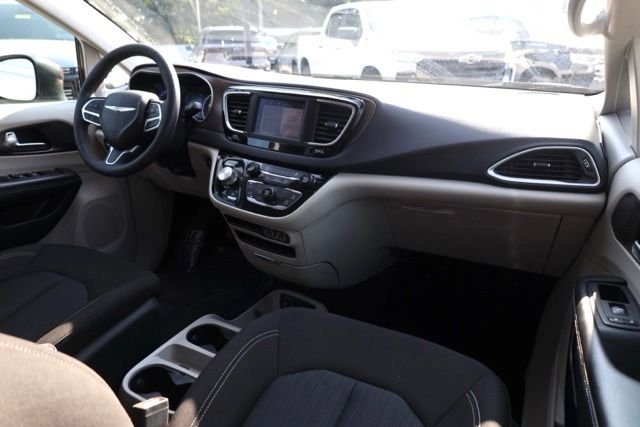 Used 2023 Red Chrysler LX image 38