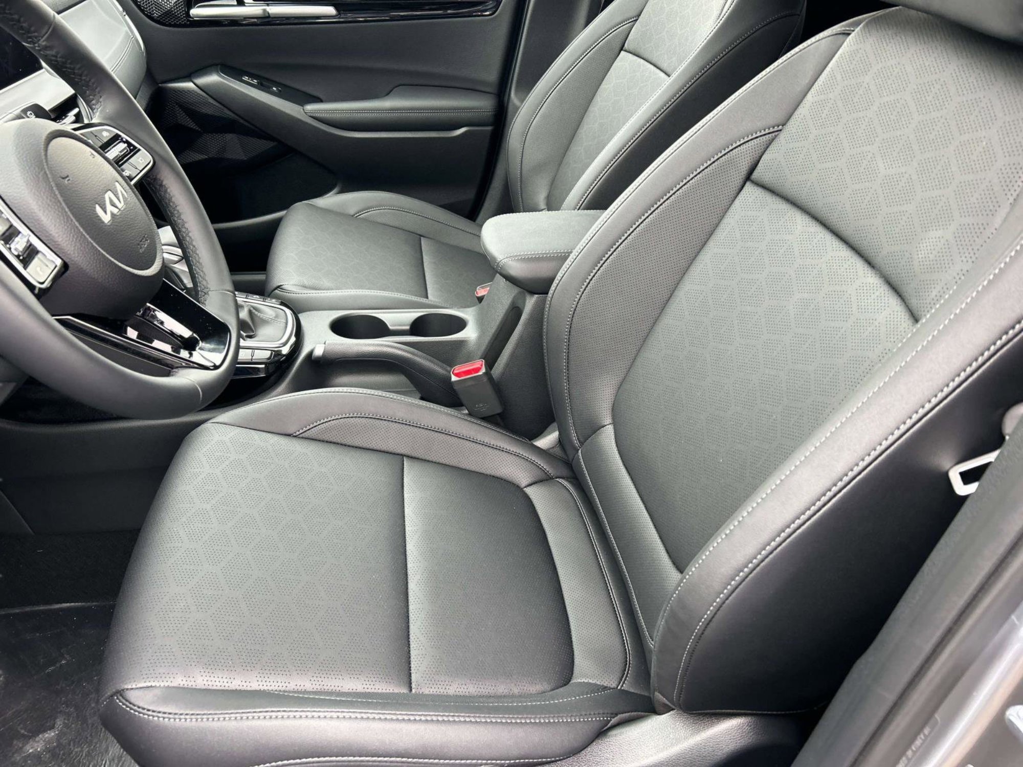 New 2026 Steel Gray Kia EX image 23