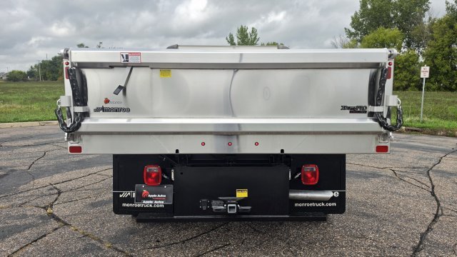 New 2026 Oxford White Ford XL image 4