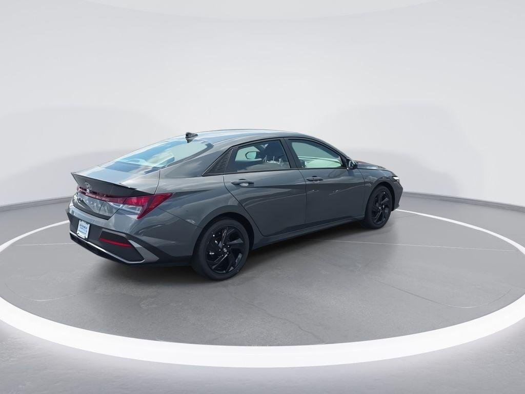 New 2026 Gray Hyundai SEL Sport image 8