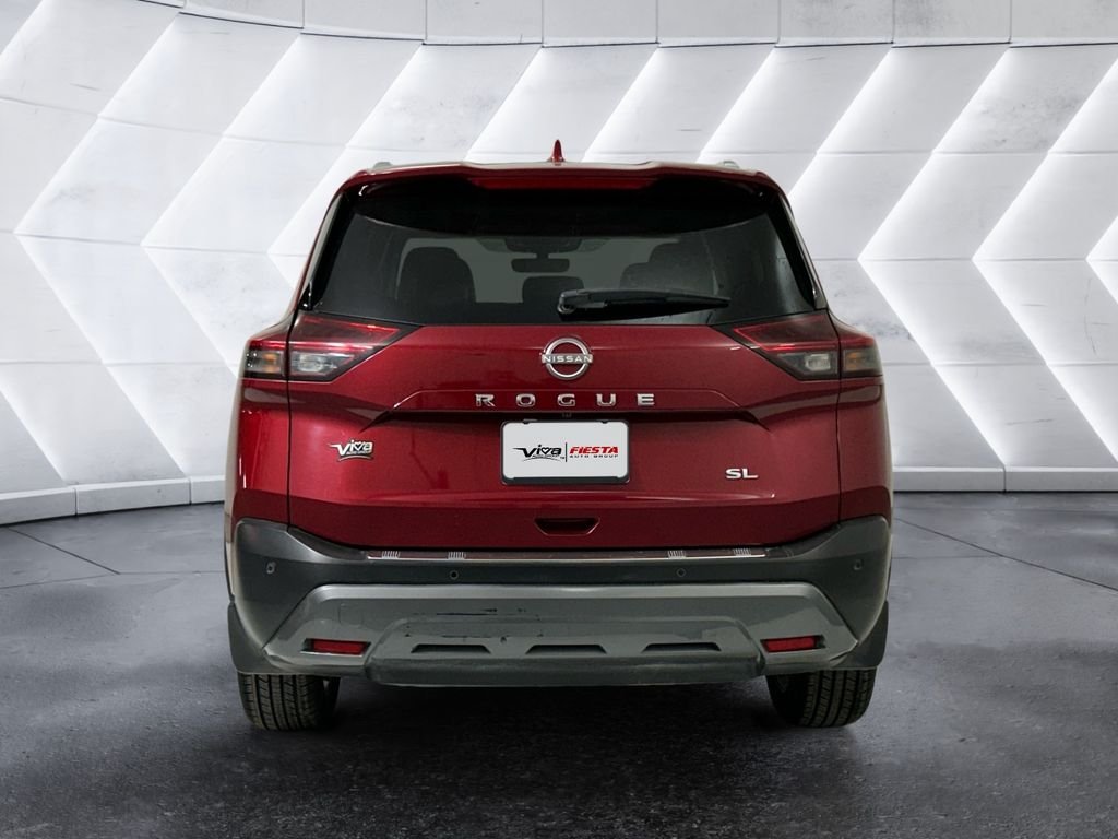 Used 2023 Red Nissan SL image 5