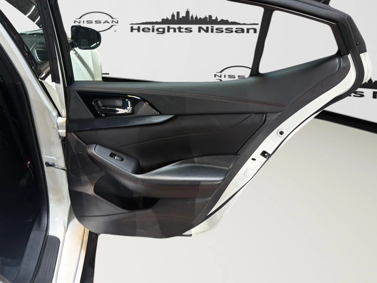 2022 Nissan Maxima SR - Photo 25
