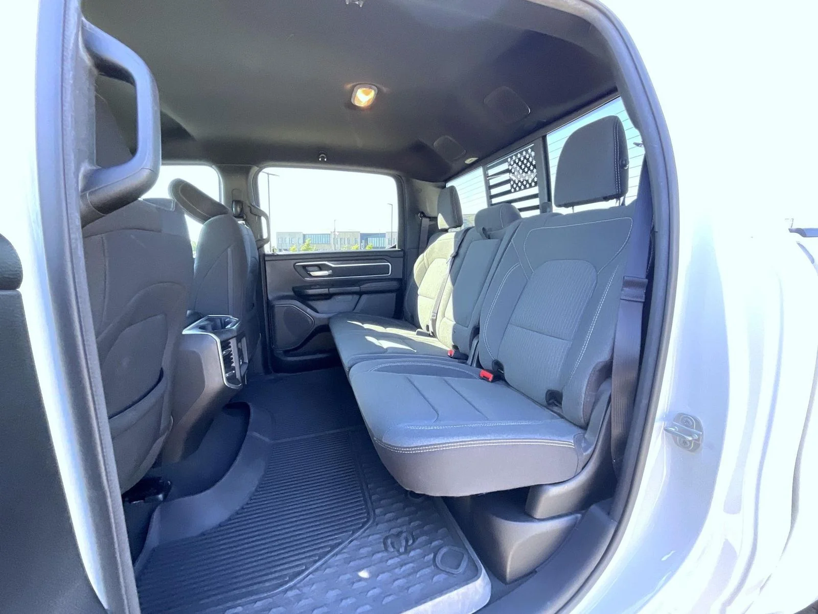 Used 2022 White Ram Big Horn/Lone Star image 18