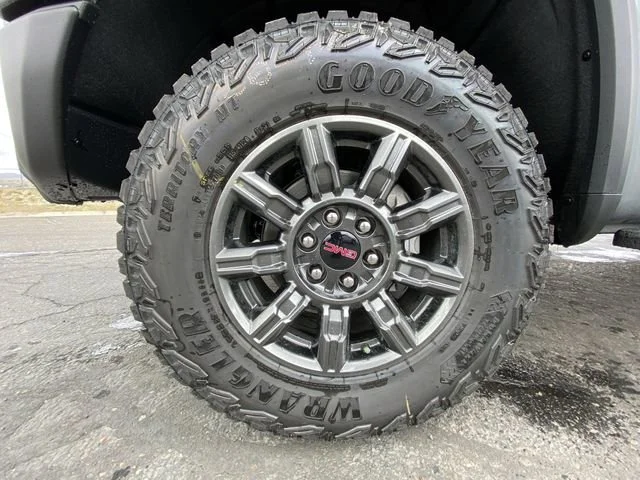 New 2026 Sterling Metallic GMC AT4X image 10