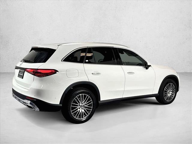 New 2026 Polar White Mercedes-Benz GLC 300 image 35