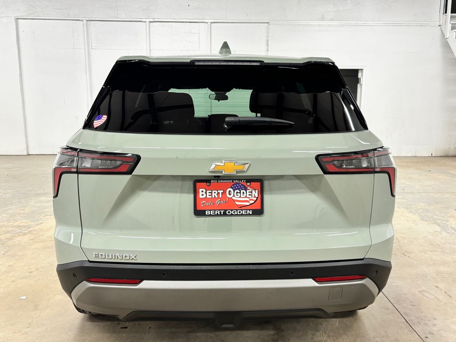 Used 2025 Green Chevrolet LT image 6