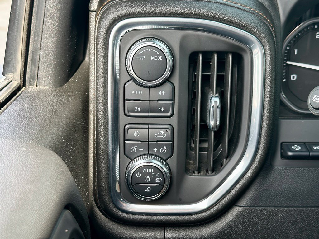 Used 2022 Black GMC AT4 image 42