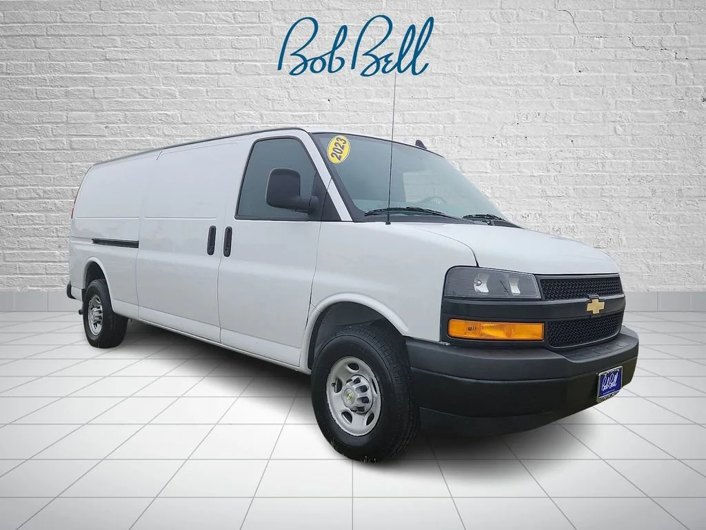 2023 Chevrolet Express 2500 Extended Work Van HD's photo