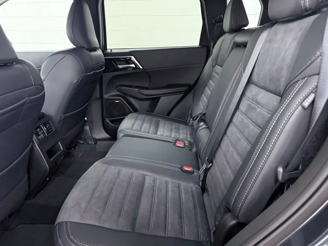 2026 Mitsubishi Outlander SE - Photo 23
