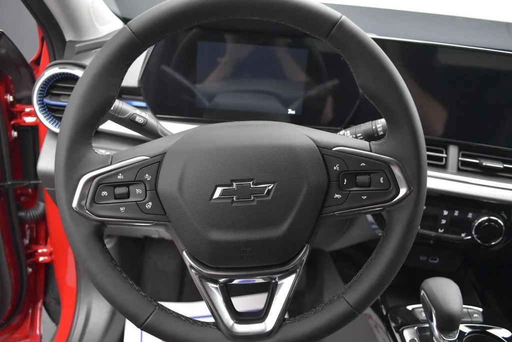 2026 Chevrolet Trax LT - Photo 7