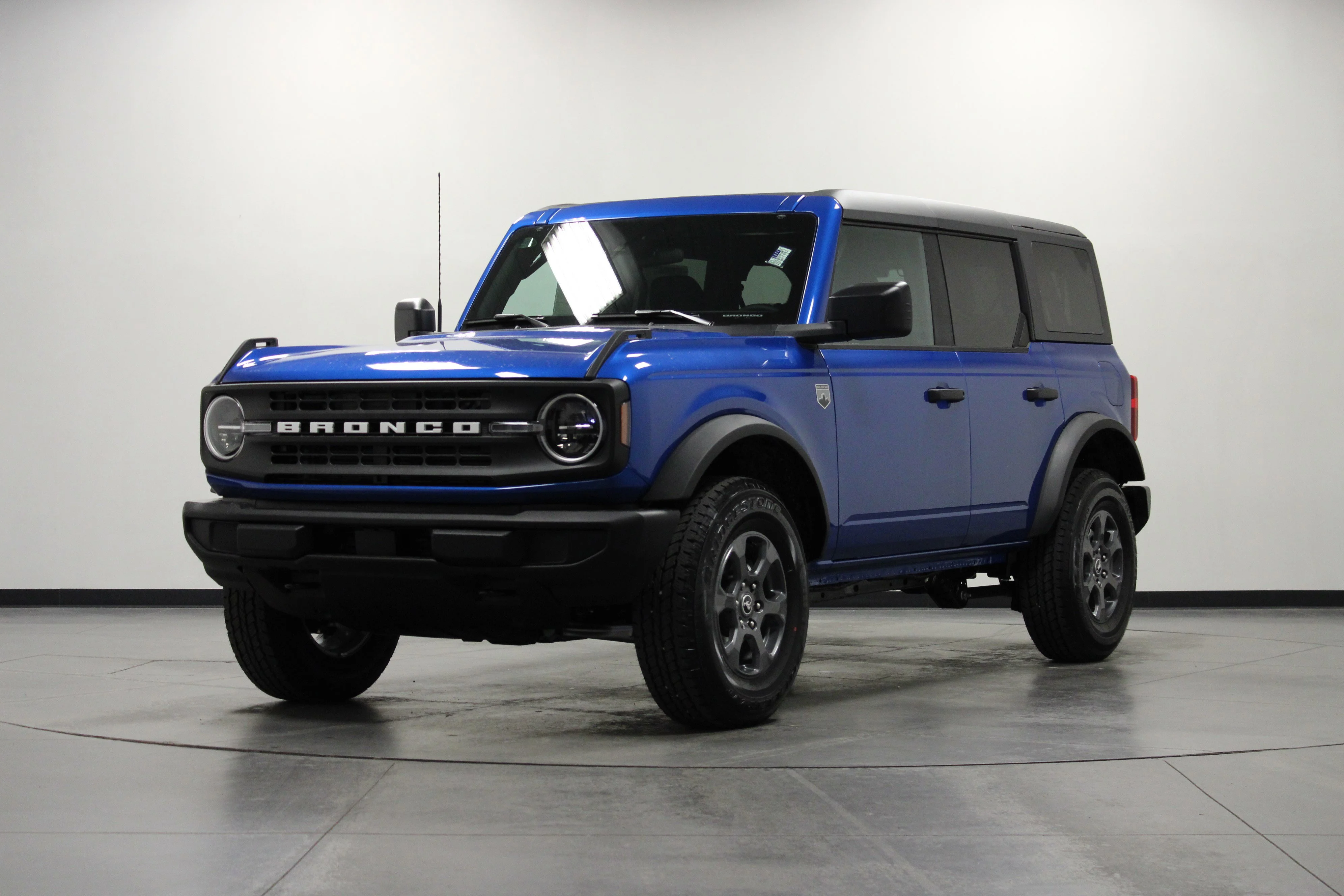 New 2026 Velocity Blue Metallic Ford Big Bend® image 8
