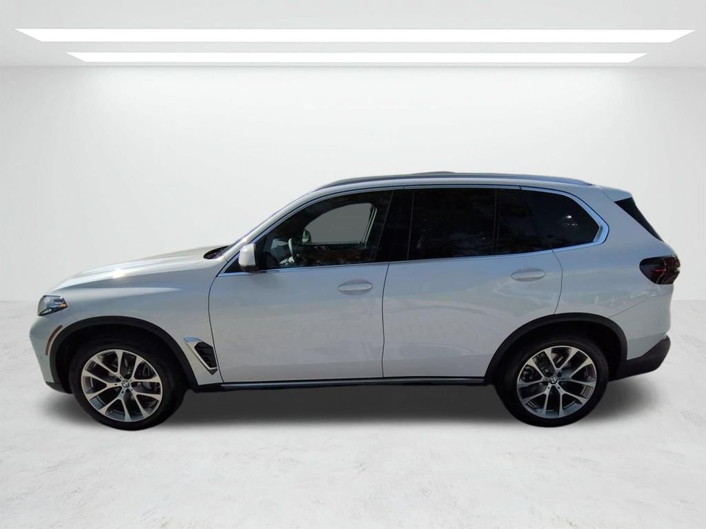 New 2026 Alpine White BMW xDrive40i image 7