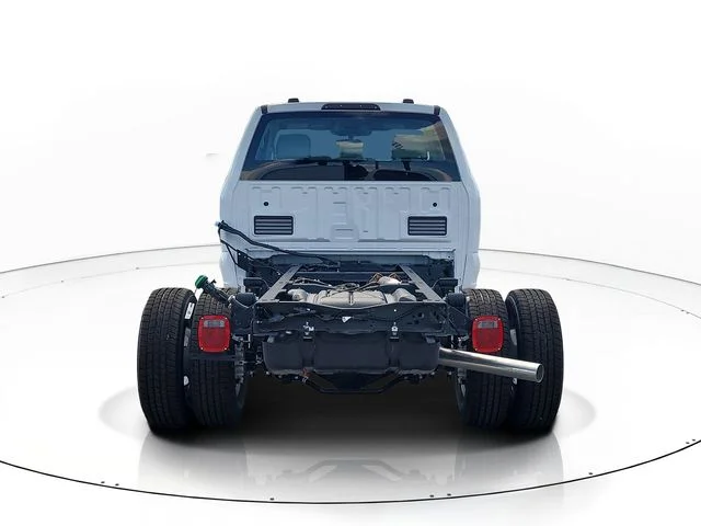 New 2026 Oxford White Ford XL image 6