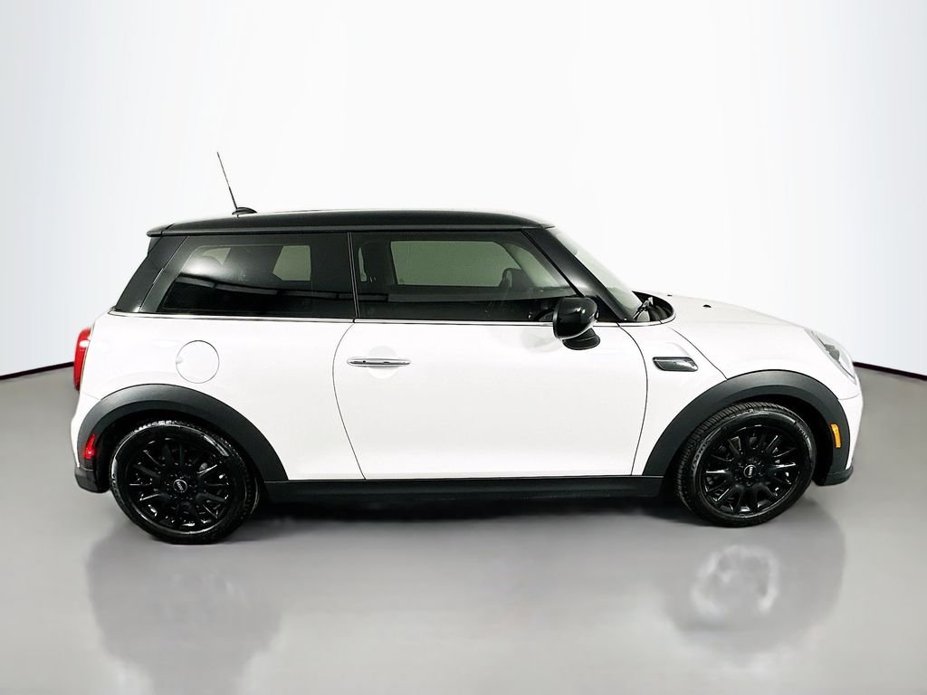 Used 2024 White MINI Signature image 4