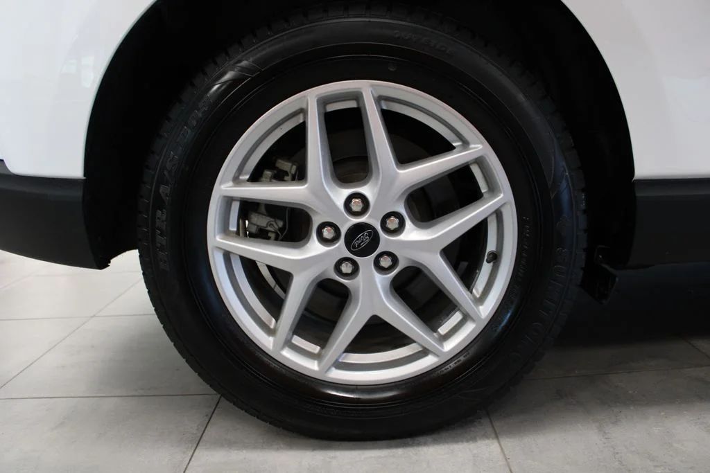 2024 Ford Edge SEL - Photo 12