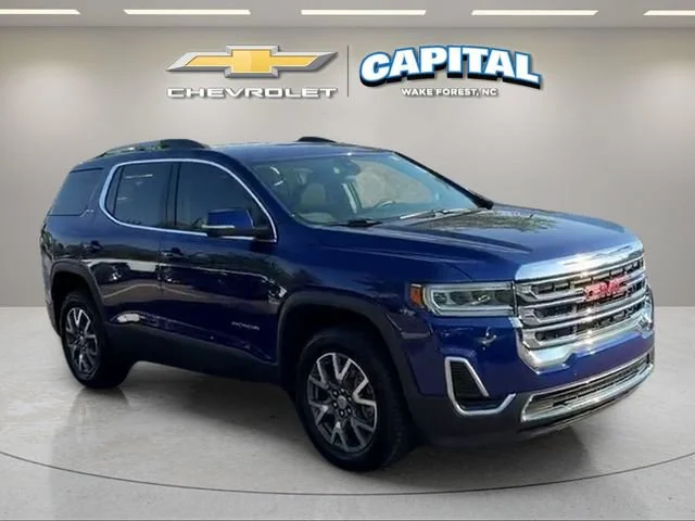 Used 2023 Ultra Blue Metallic GMC SLE image 8