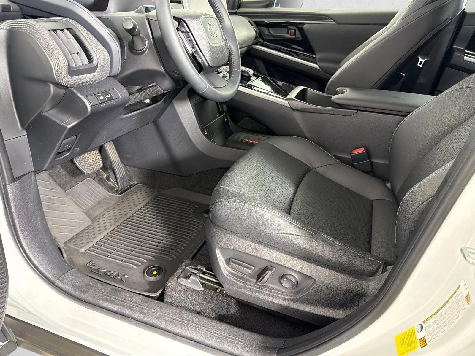Used 2024 White Toyota XLE image 19