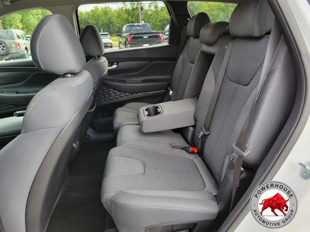 Used 2023 White Hyundai SEL image 17
