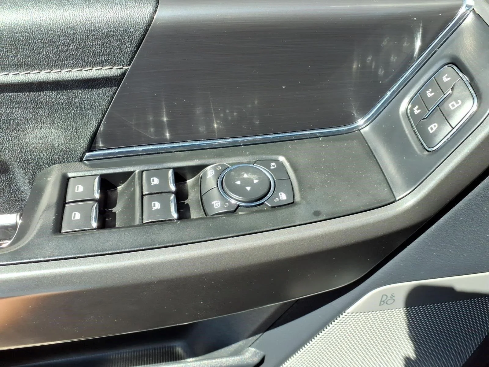 Used 2024 Agate Black Ford LARIAT image 17