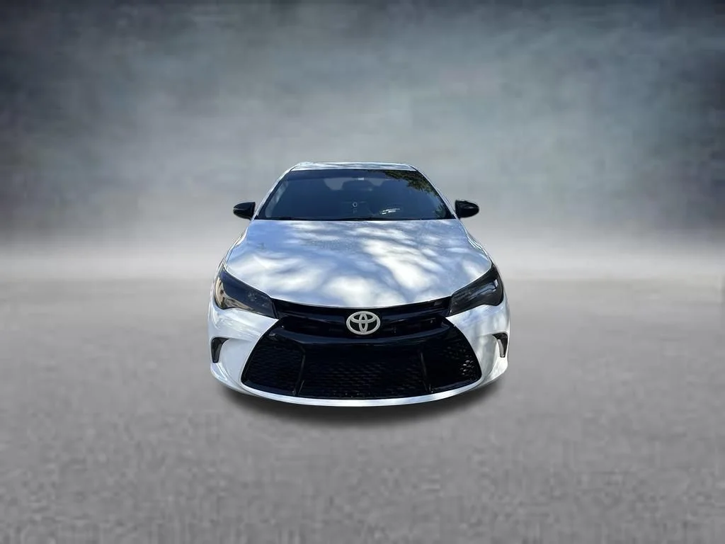 Used 2016 White Toyota LE image 2