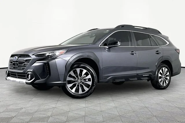 2025 Subaru Outback Limited's photo