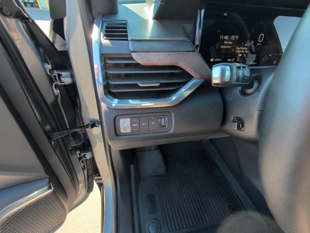 Certified Used 2026 Silver GMC Denali Ultimate image 32