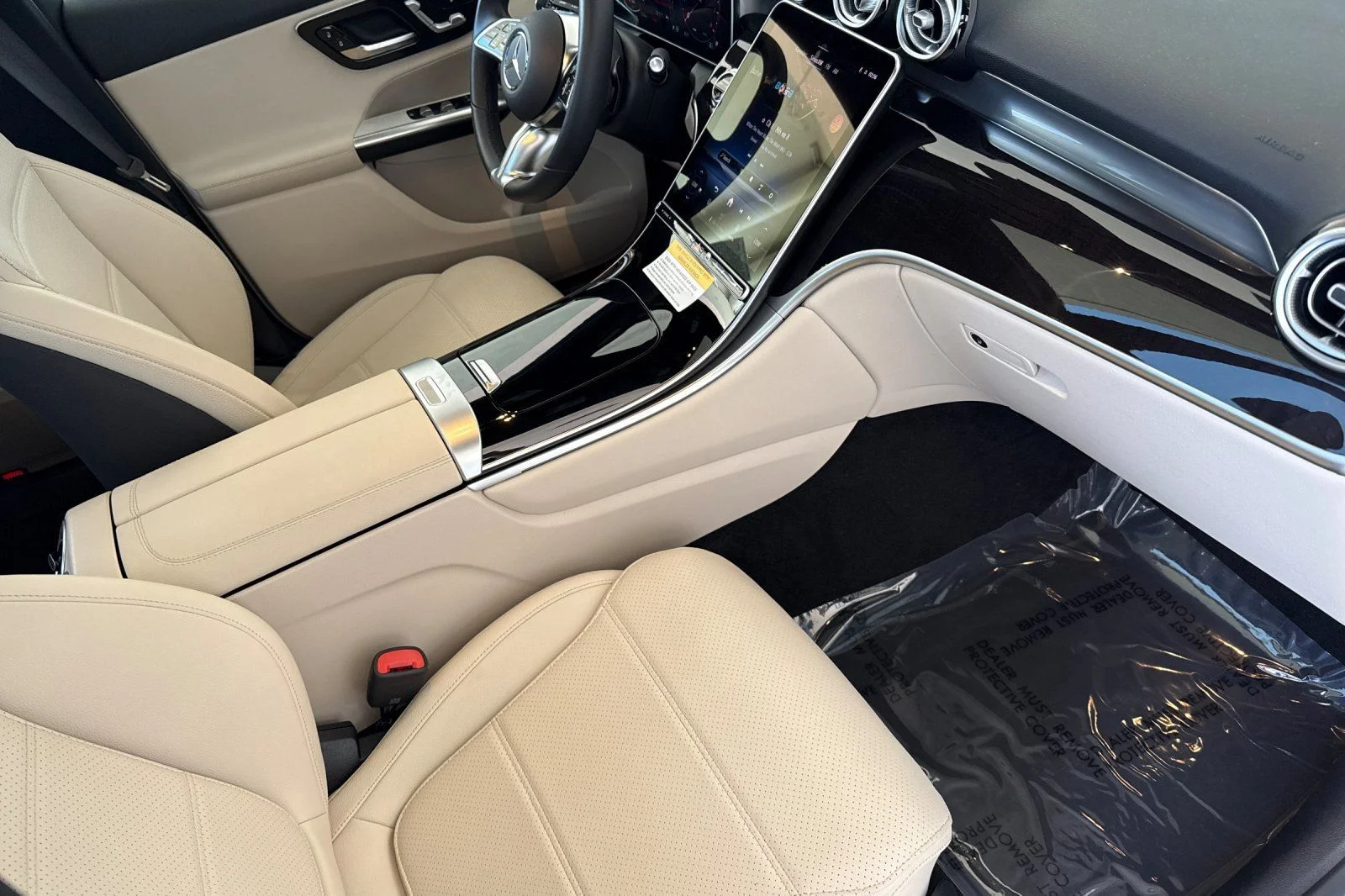 Certified Used 2026 White Mercedes-Benz GLC 300 image 20