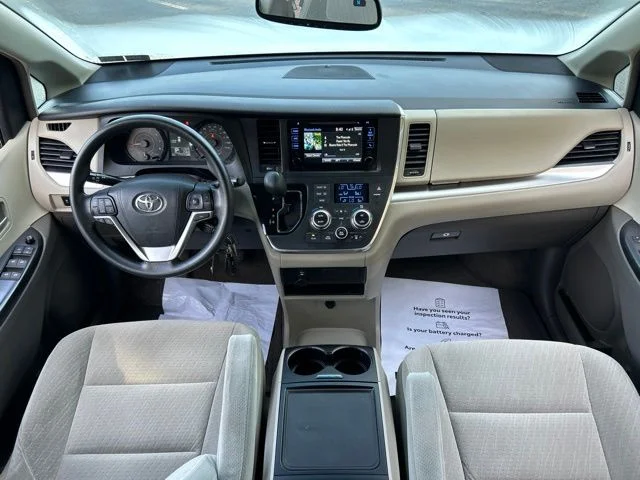 Used 2015 Red Toyota LE image 52