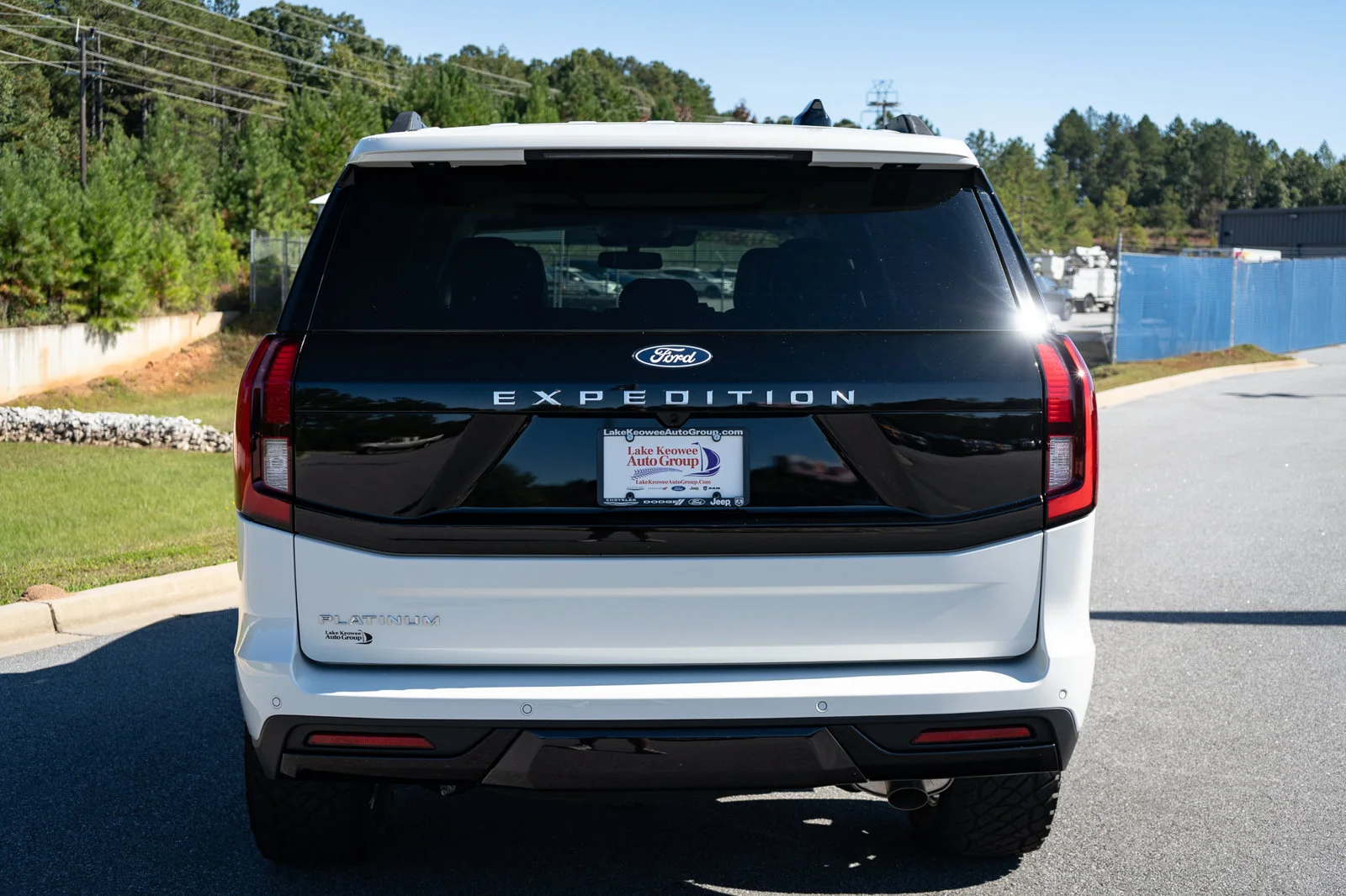 Used 2027 White Ford Platinum image 15