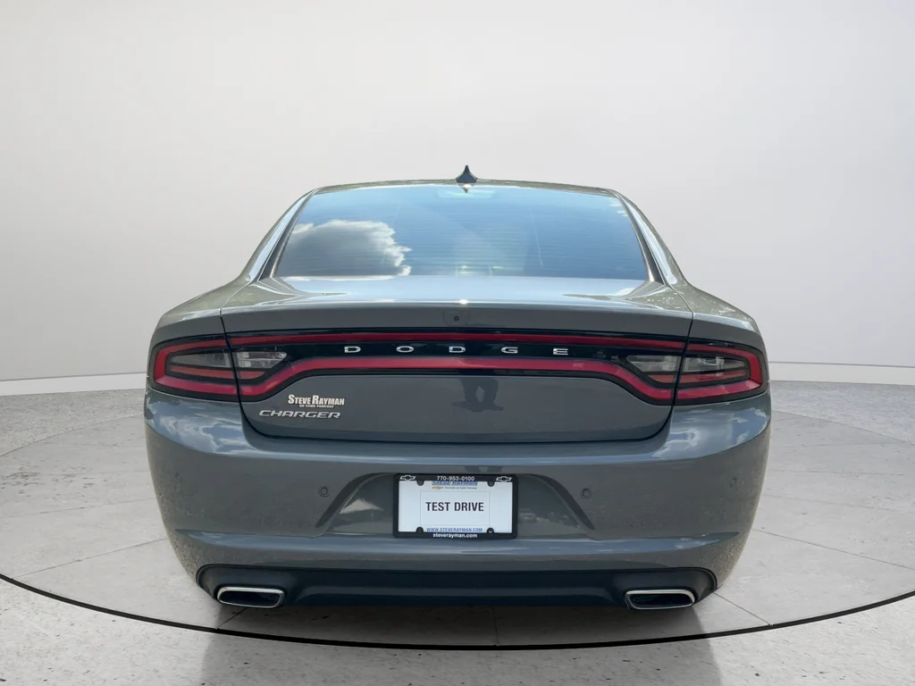 Used 2023 Gray Dodge SXT image 8