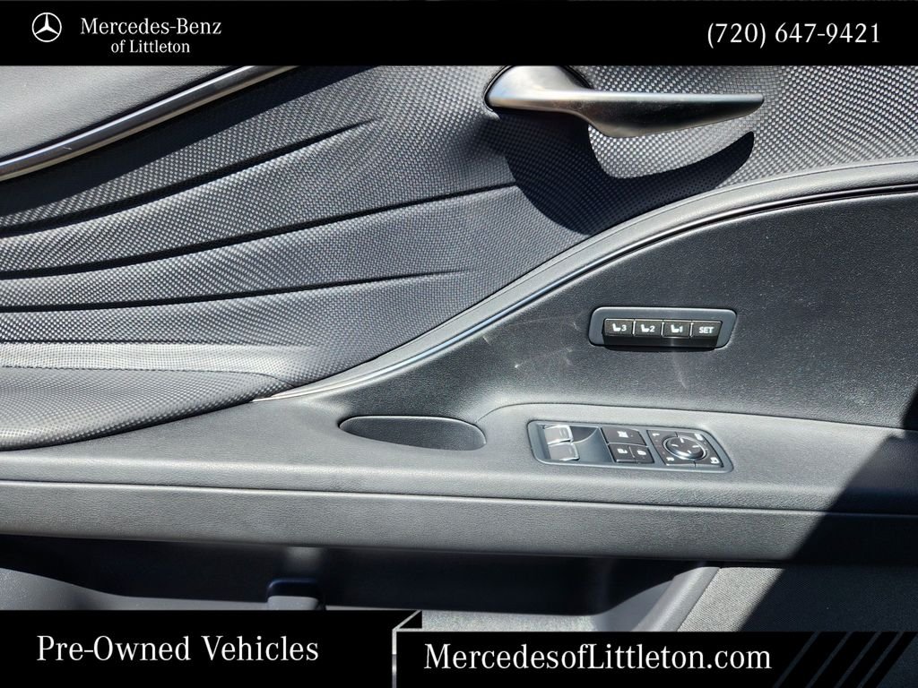 Used 2022 Black Lexus 500 image 21