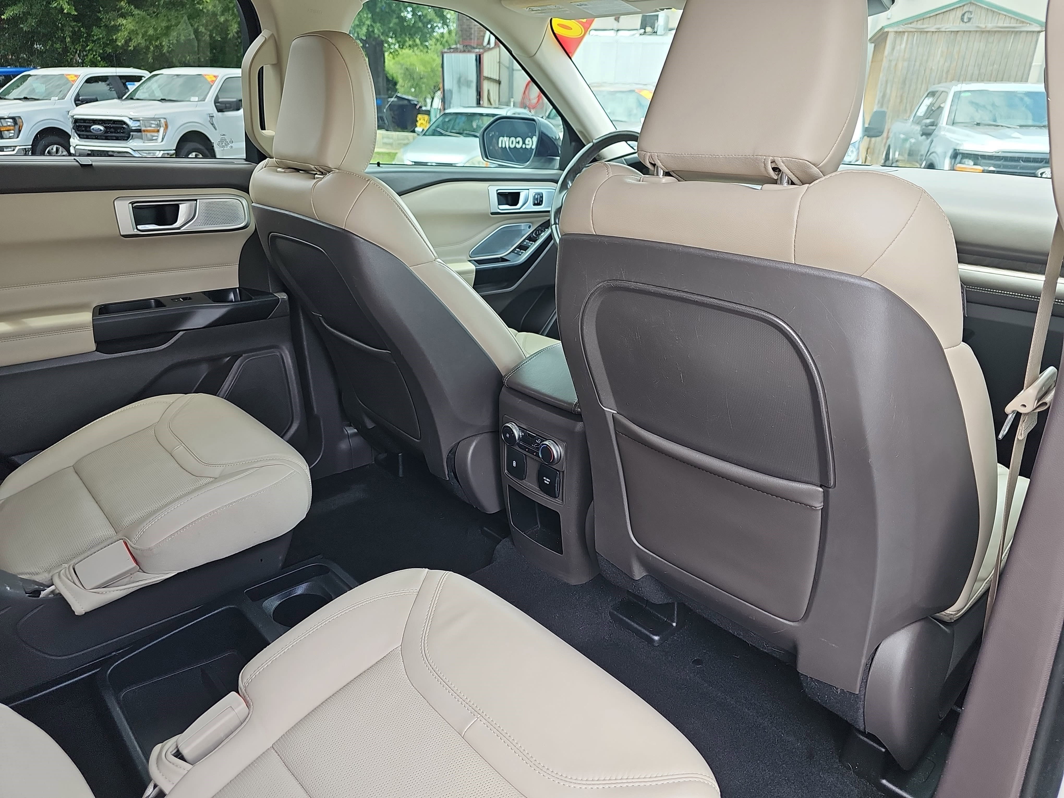 Used 2020 White Ford Platinum image 10