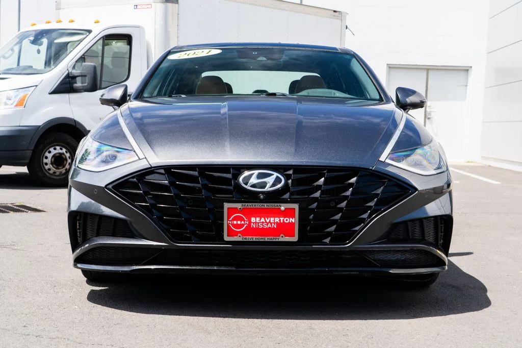 Used 2021 Gray Hyundai Limited image 2