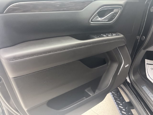 Used 2024 Black Chevrolet Z71 image 11