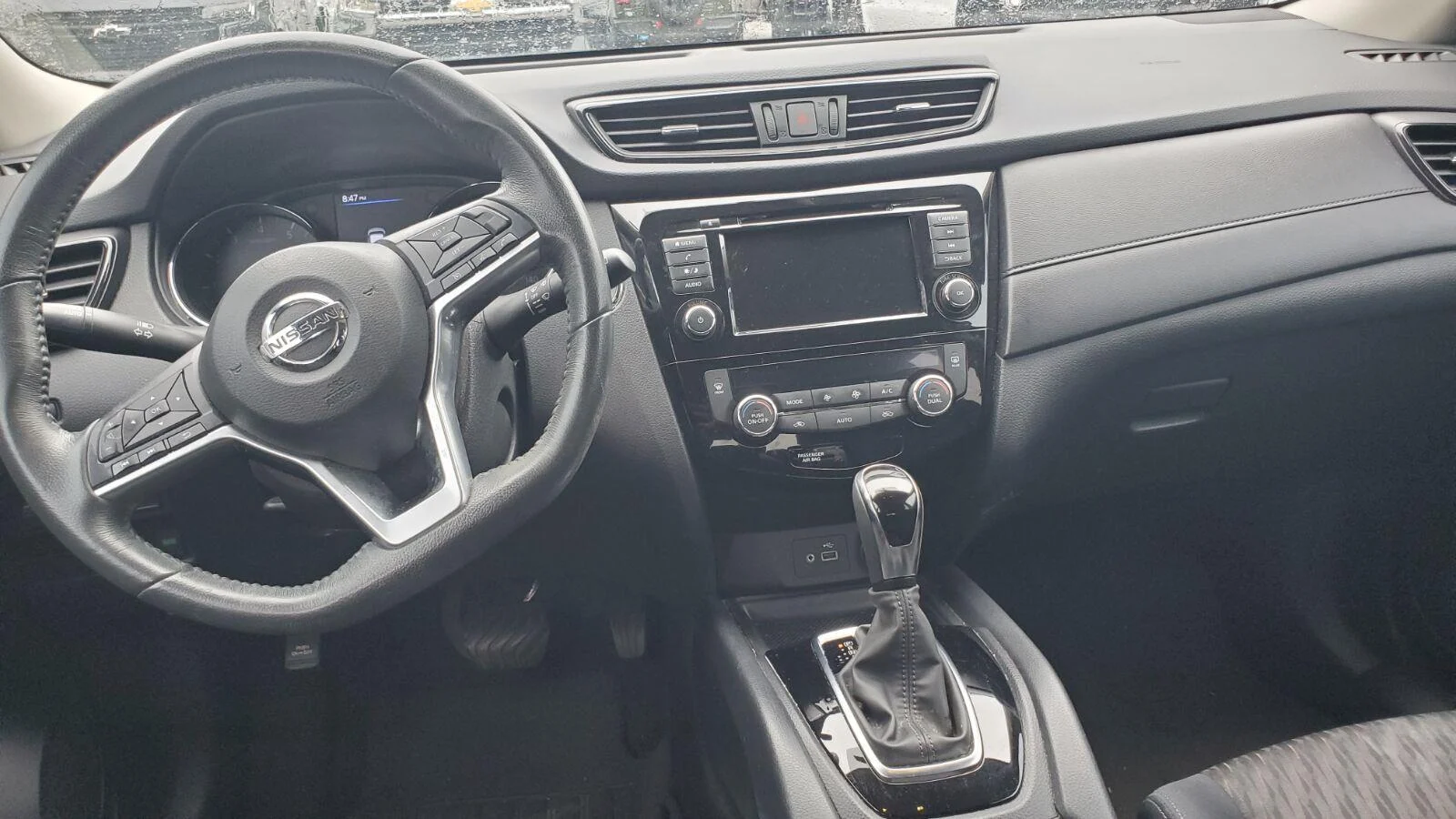 Used 2018 Caspian Blue Nissan SV image 7
