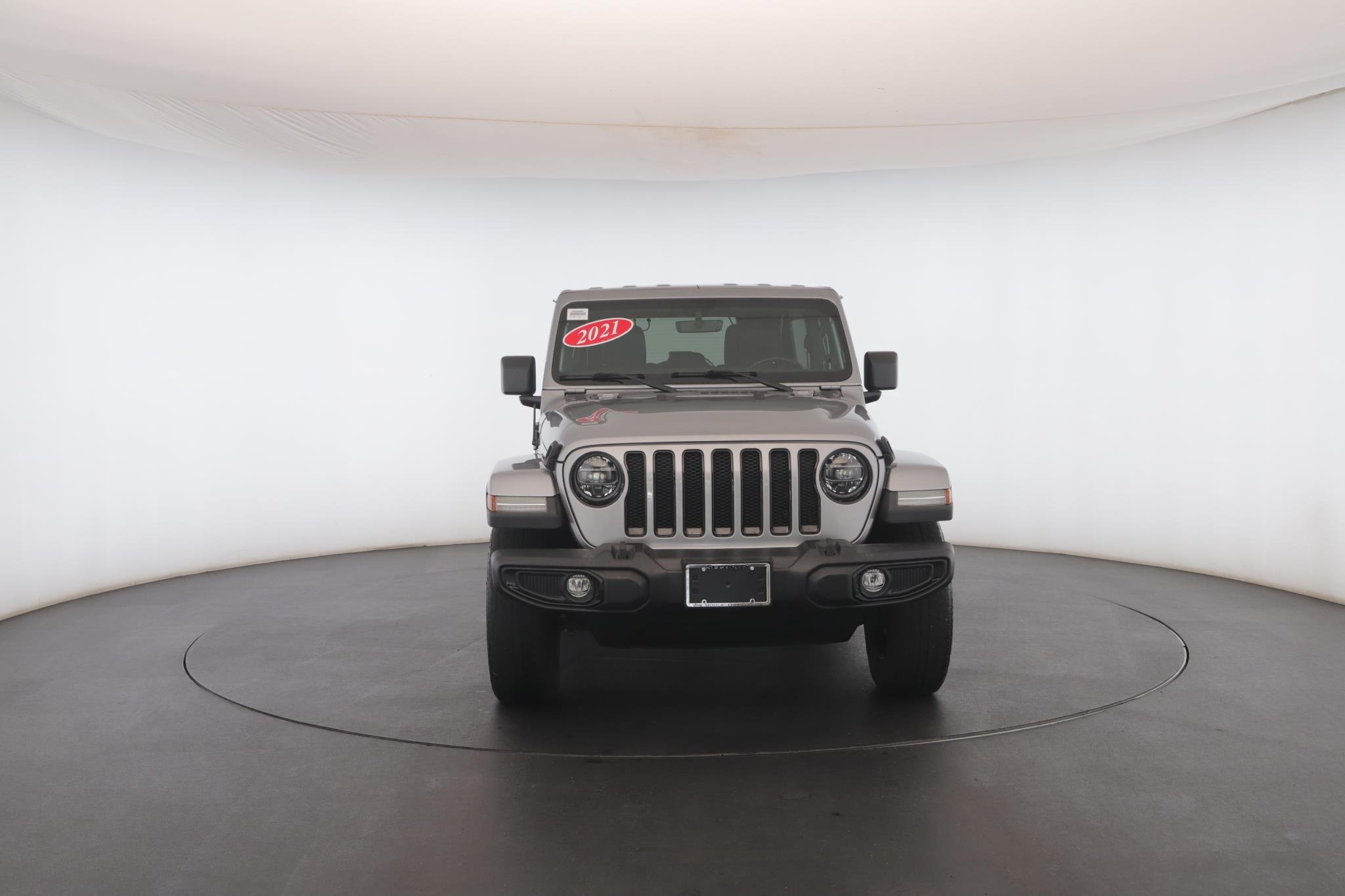 Used 2021 Billet Silver Metallic Clearcoat Jeep Unlimited Sahara Altitude 4x4 image 22