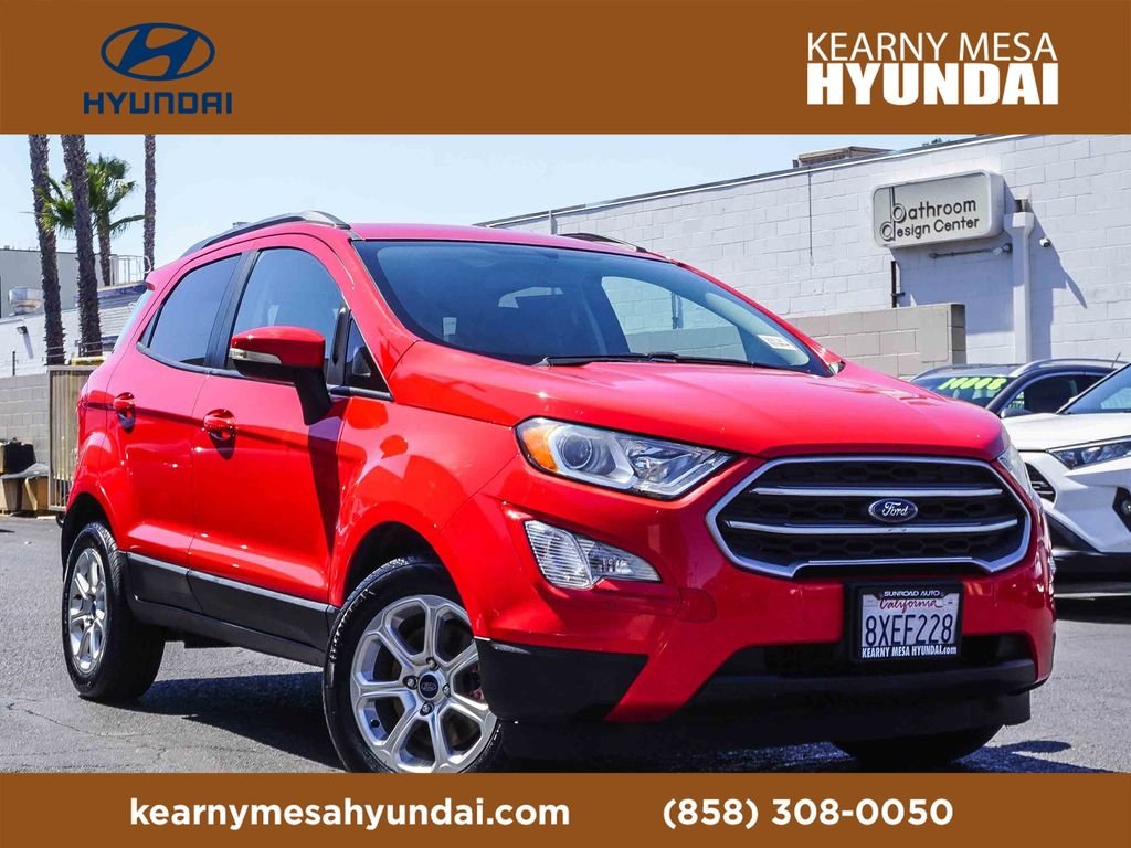 Used 2019 Red Ford SE image 1