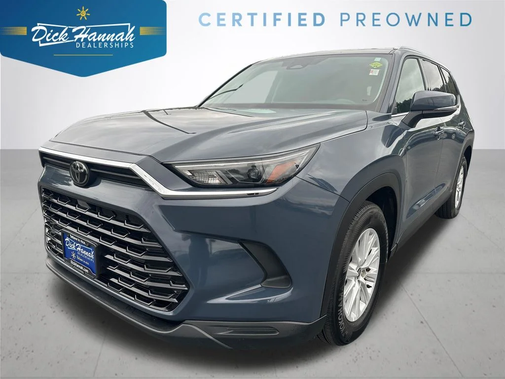 Certified Used 2025 White Toyota XLE image 1