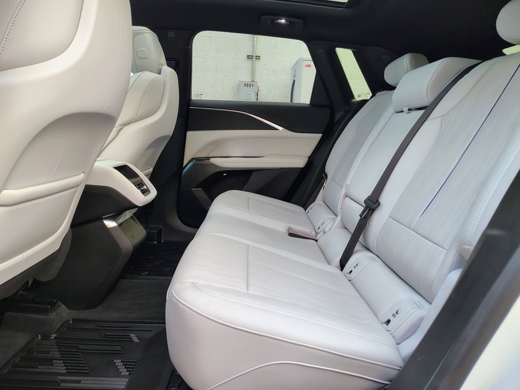 Used 2024 Crystal White Tricoat Cadillac Luxury 1 image 33
