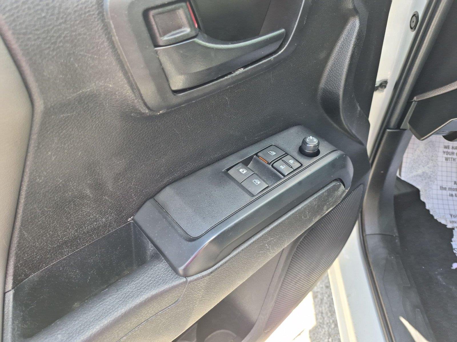 Used 2022 White Toyota SR image 16