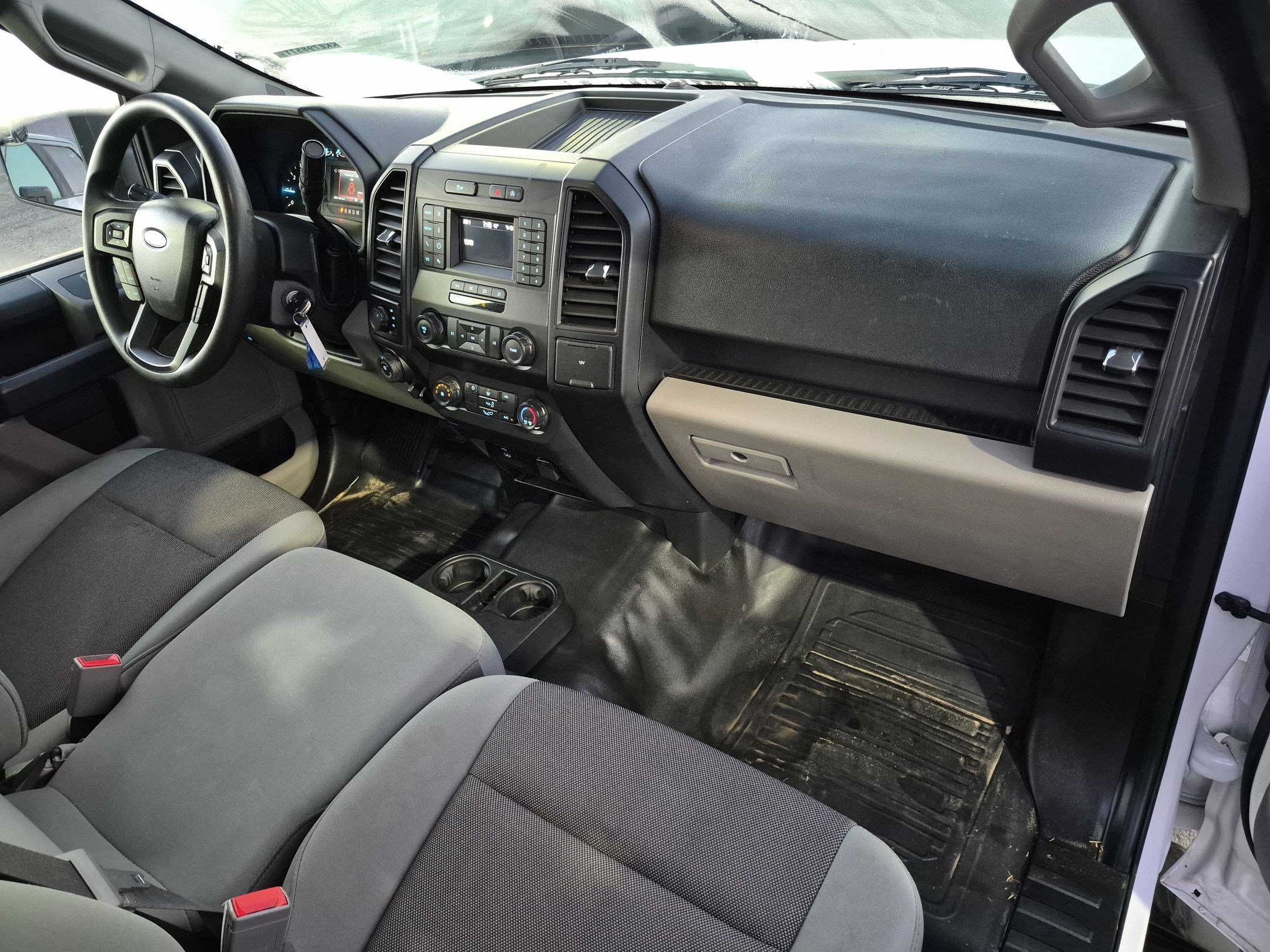 Used 2019 Oxford White Ford XL image 30