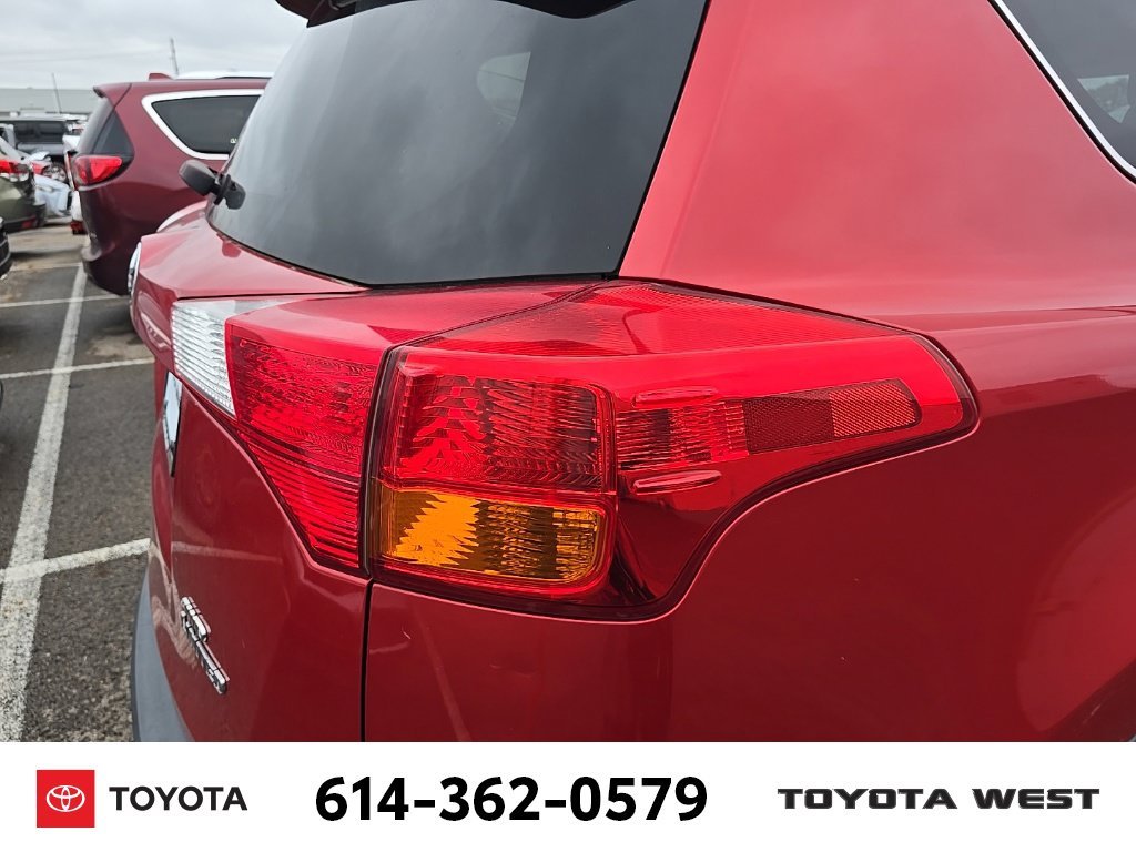 Used 2015 Red Toyota Limited image 9