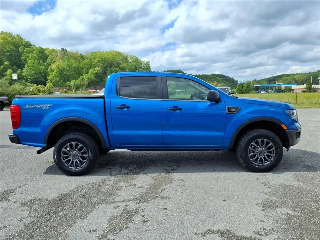 Used 2021 Blue Metallic Ford XLT image 6