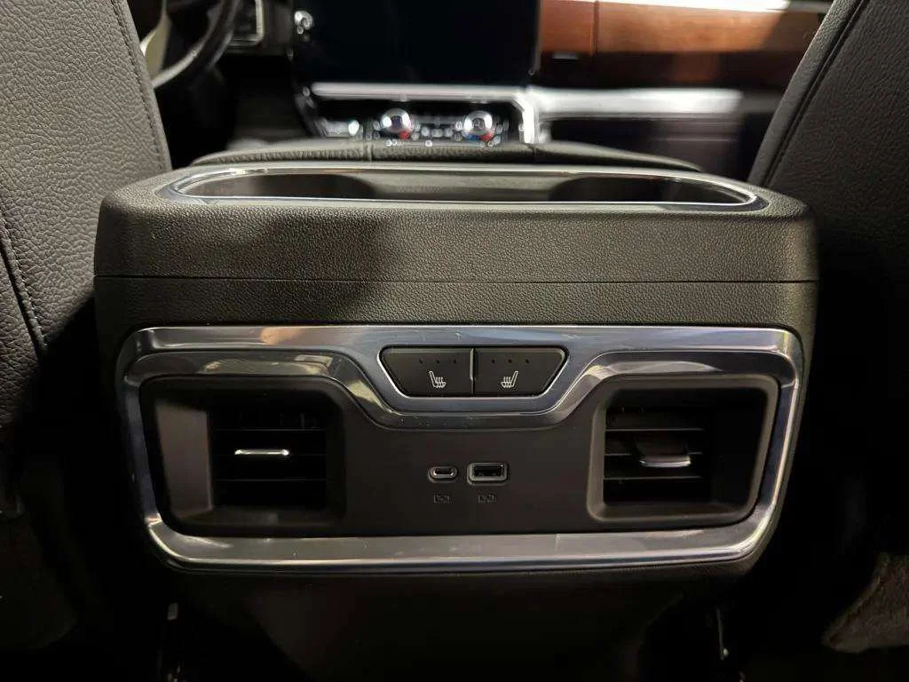 Certified Used 2022 White Frost Tricoat GMC Denali image 19