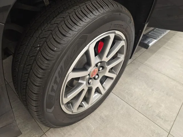 Used 2022 Onyx Black GMC Denali image 36