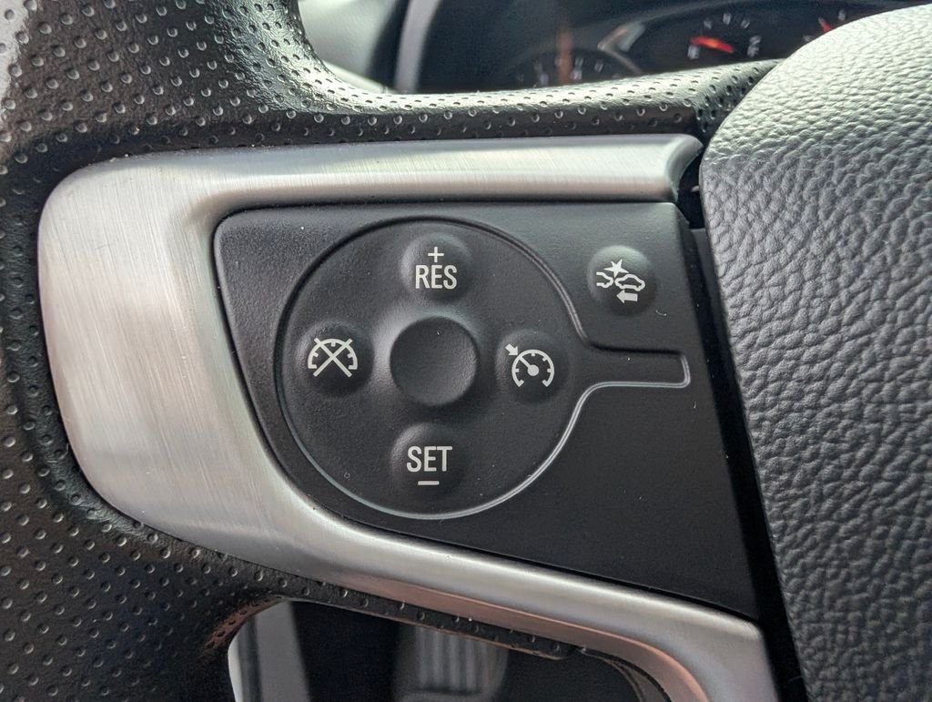 Used 2024 Silver GMC SLE image 9