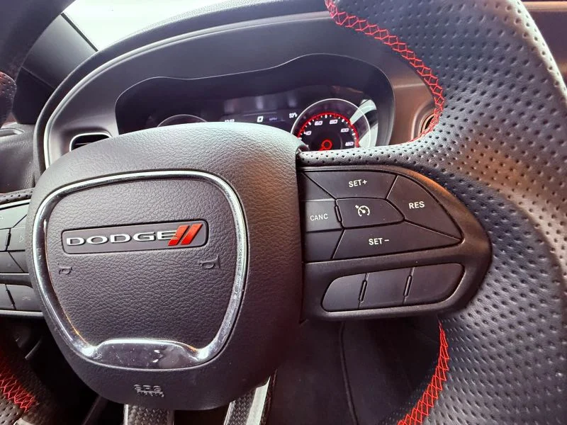 Used 2022  Dodge SXT Sedan 4D image 14