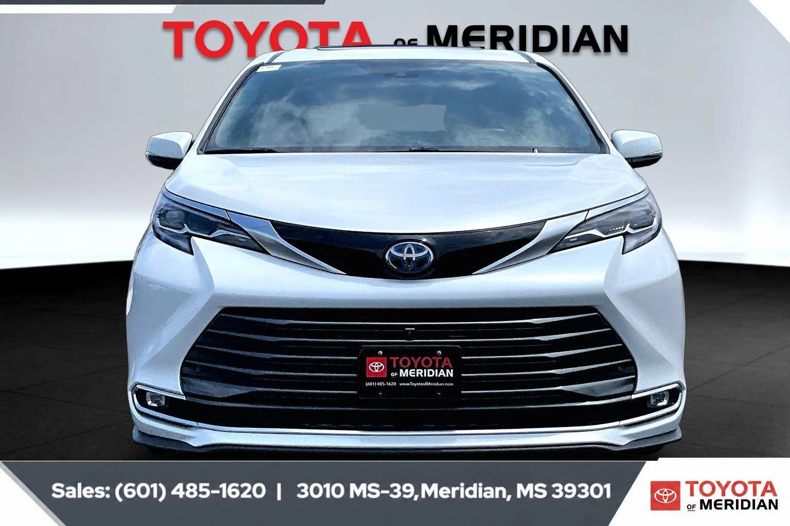 Used 2024 Windchill Pearl Toyota Platinum image 3