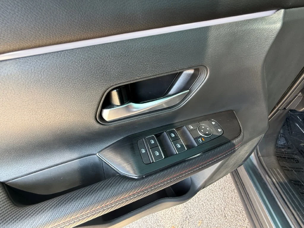 Used 2026 Gray Nissan SR image 11